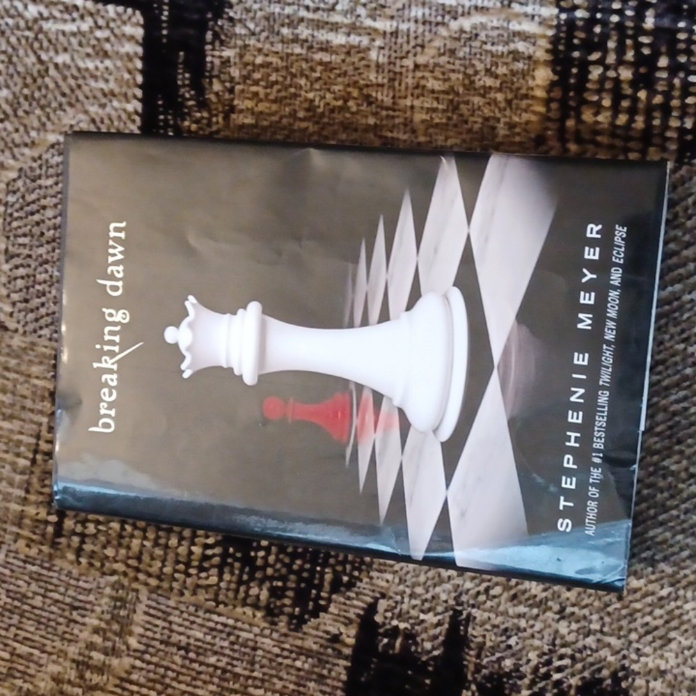 4/$60 Breaking Dawn By Stephenie Meyer - Hardcover Book With Book Jacket